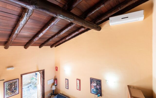 HomeLike Charming Rustic House El Pinar