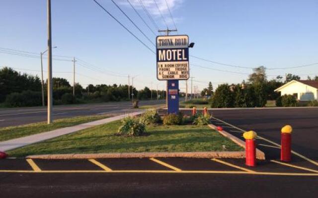 Trunk Road Motel