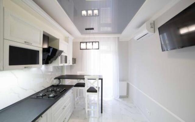 Luxury Apartment on Kulisha 36v