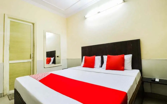 Hotel Rising Sun by OYO Rooms