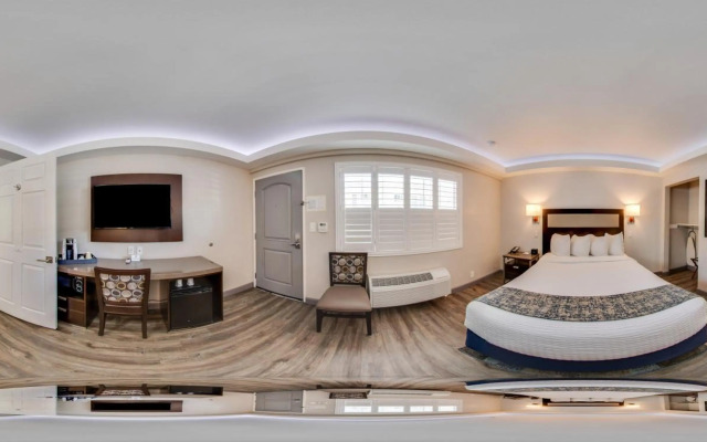 Inn at 50 at Long Beach Convention Center