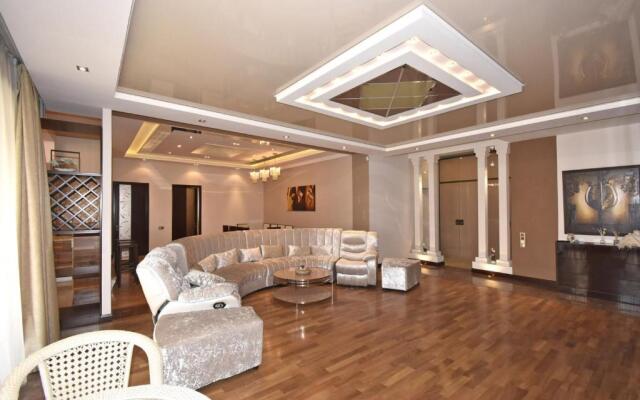 Northern Avenue, 2 bedrooms Luxury & GRAND apartment HH555