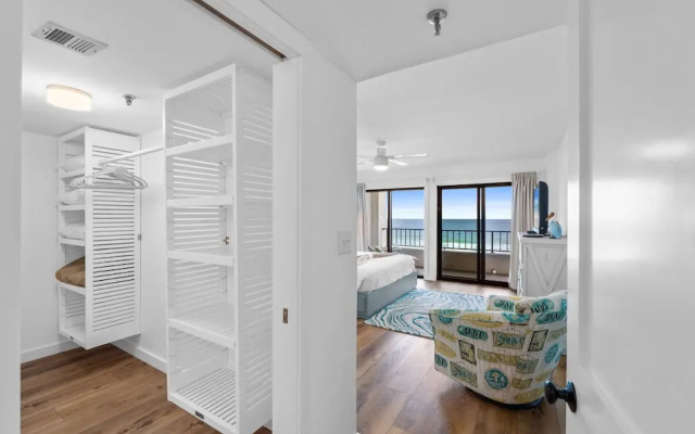 Surf Dweller 406 - The Beachcomber
