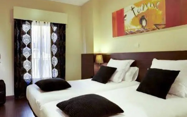 THC Tirso Molina Hostel