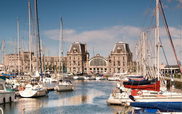 Ostend Hotel