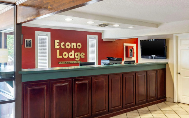 Econo Lodge Burlington I-40
