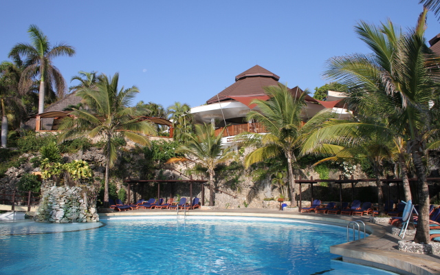 Leopard Beach Resort & Spa