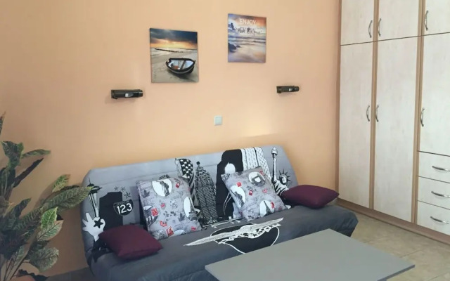 eleni studios