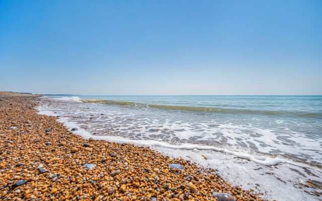 Pebbles View Overlooking the Beautiful Pevensey Bay Beach