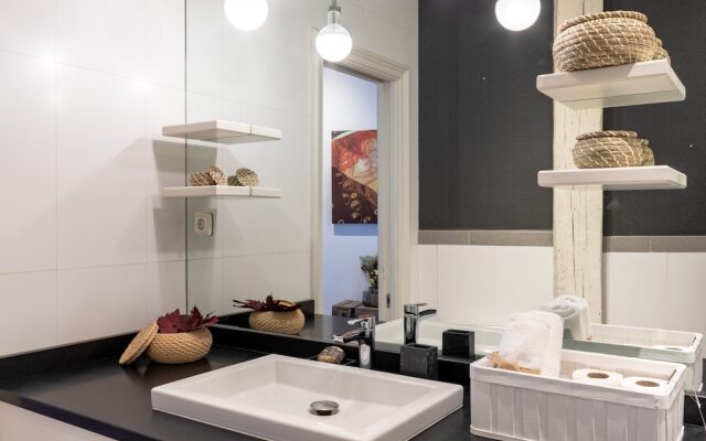 OLD TOWN VII apartment by Aston Rentals