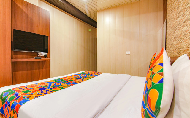 Fabhotel Doon Maira