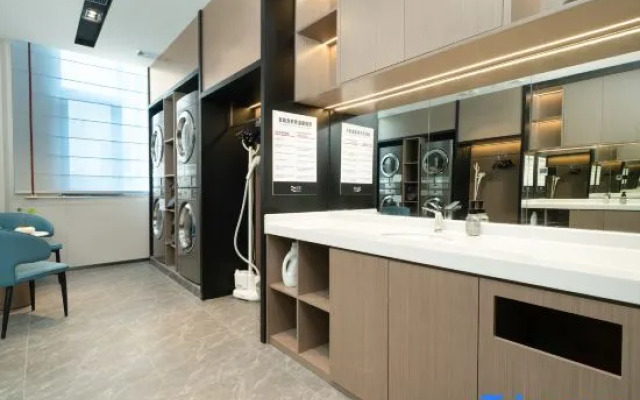 GuangzhouTaikooHuiKeyunRoadYizhiMeiju