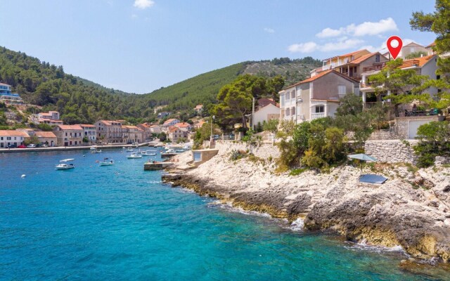 Stunning Home in Prigradica With Wifi and 4 Bedrooms