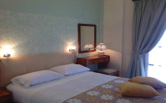 Asterias Studios Apartments