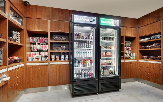 Holiday Inn Westbury - Long Island by IHG