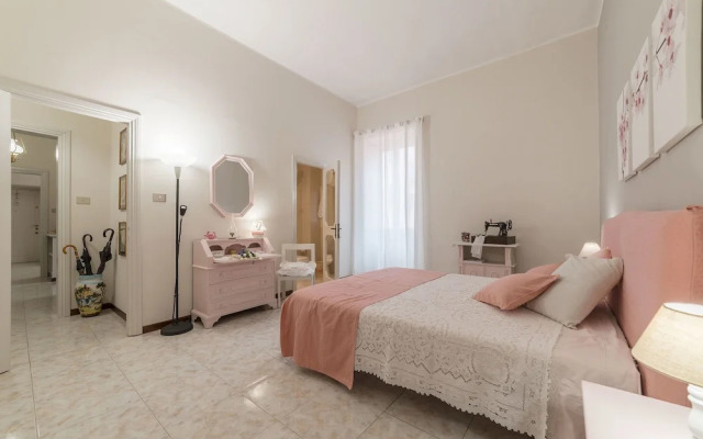 Patricia's Termini Apartment