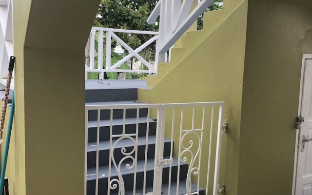 Negril Beachside