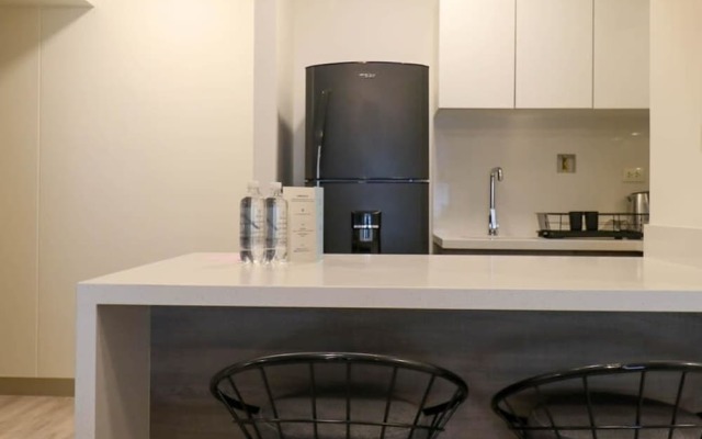 w Dreamy 1BR in San Isidro