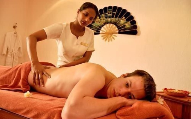 Golden Palms Hotel And Spa