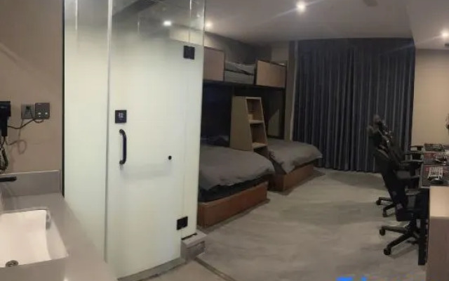 Pai Hotel (Xiangcheng Lianhua Avenue People's Park)