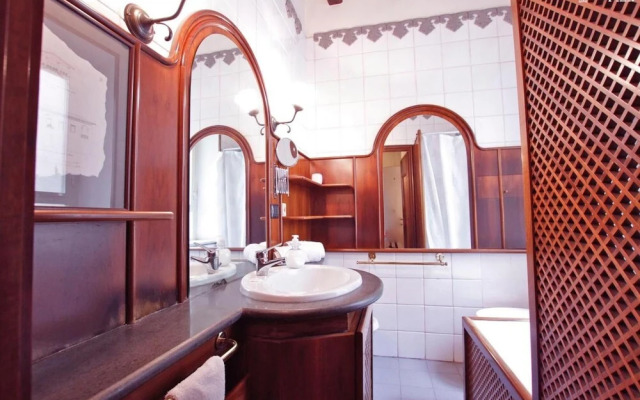 Greci in Rome With 3 Bedrooms and 3 Bathrooms