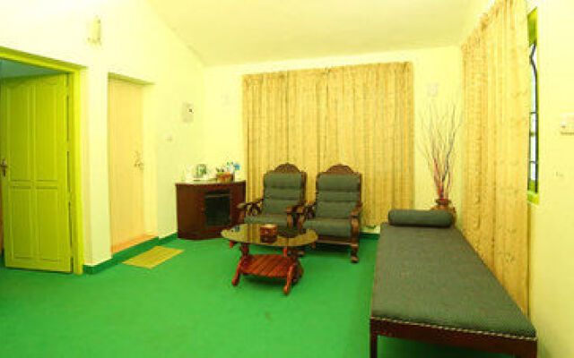 Woodpecker Resort