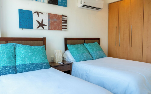 Luxury Condo with Private Beach 4BR