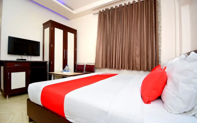 Oyo 8361 Leela Residency