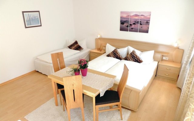 Beautiful Apartment in Flirsch With 3 Bedrooms and Wifi