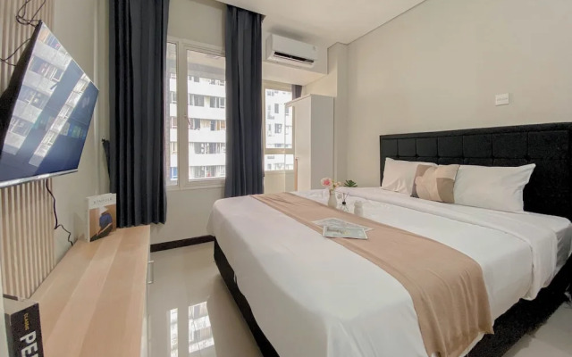 Best Furnished And Homey Studio Nifarro Park Apartment