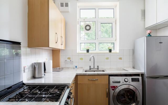3-bedroom Apartment in Kensington