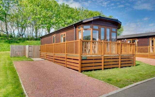 Stunning 3-Bed Hot Tub Lodge, Northumberland