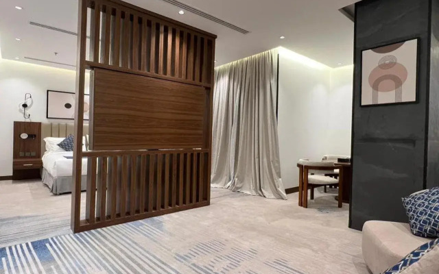 Отель Sunday Luxury Central formerly Anan hotel