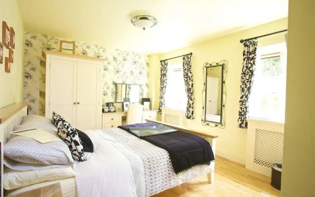 Silverstone Guest House