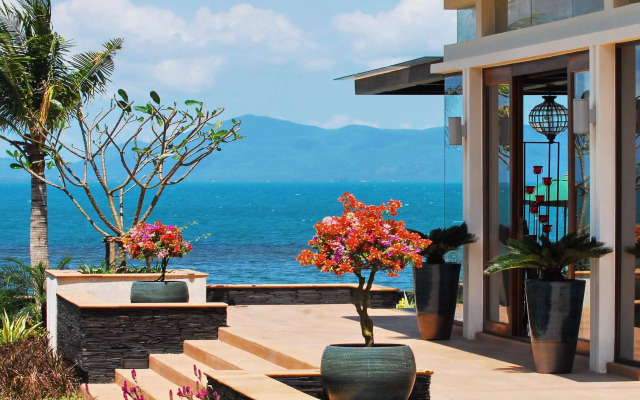 Lotus Samui