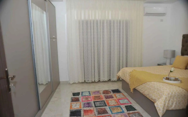 Amazing one Bedroom Apartment in Amman, Elwebdah 4
