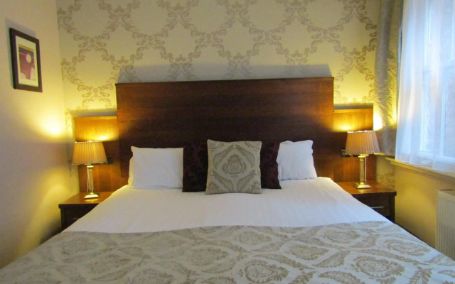 Duke Of Edinburgh Hotel