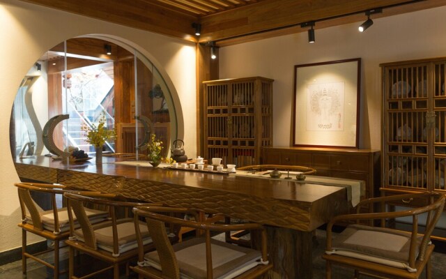The Willow Hotel
