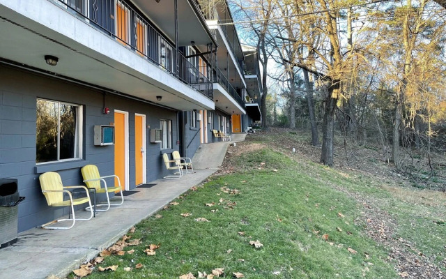 Wanderoo Lodge