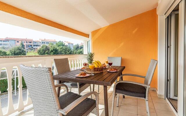 Delicate Apartment in Banjole near Beach Centinera