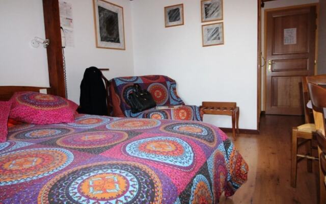 Hotel Restaurant Le Val Des Sources