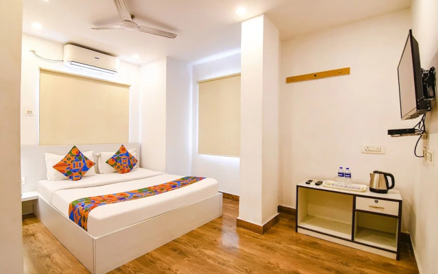 Transit Express By OYO Rooms