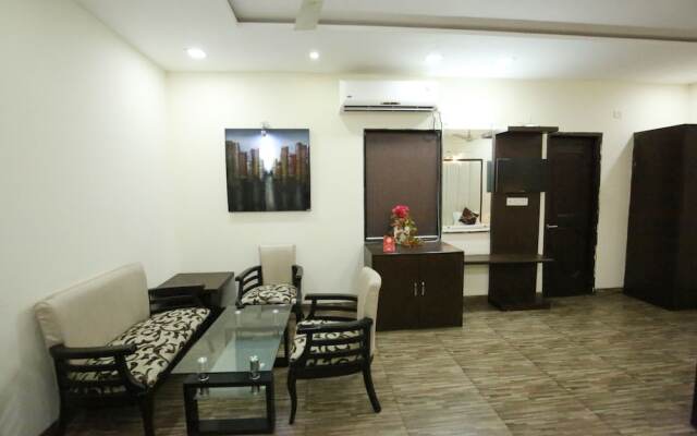 OYO 2660 Hotel Radhe Inn