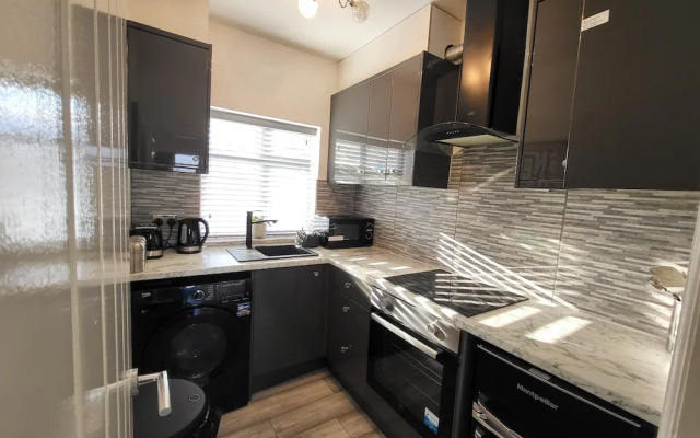 Top Luxury 2 bed Apartment - London