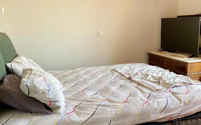 Ideal location, 360 sea view, 2 beds, modern apartment