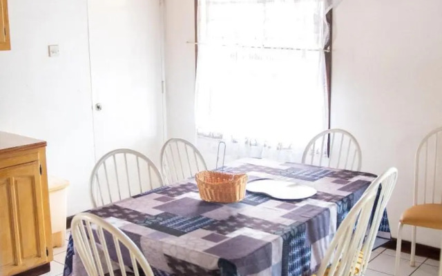Tropical Breeze Guest House
