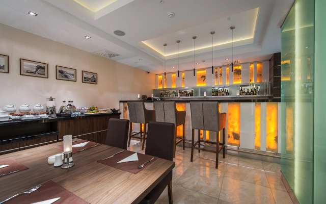Hotel Rozany Gaj