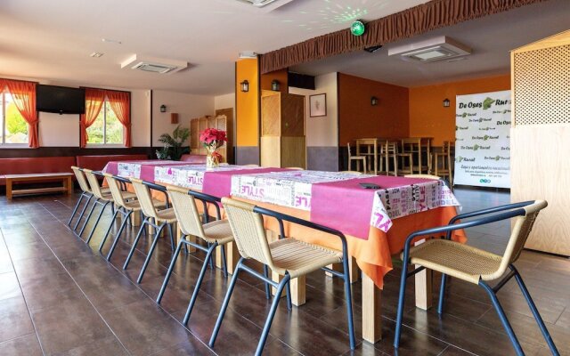 Elegant Apartment in Totalán with Hot Tub