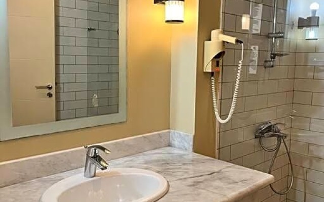 2-Bedroom Private Villa at Cove