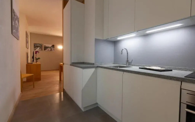 Ad Residence